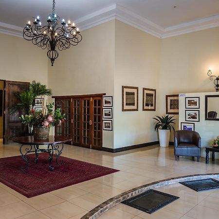 Royal Solwezi Hotel 외부 사진